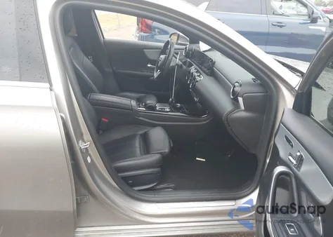 2019 Mercedes-Benz A 220 from USA, damaged, VIN WDD3G4EBXKW035306